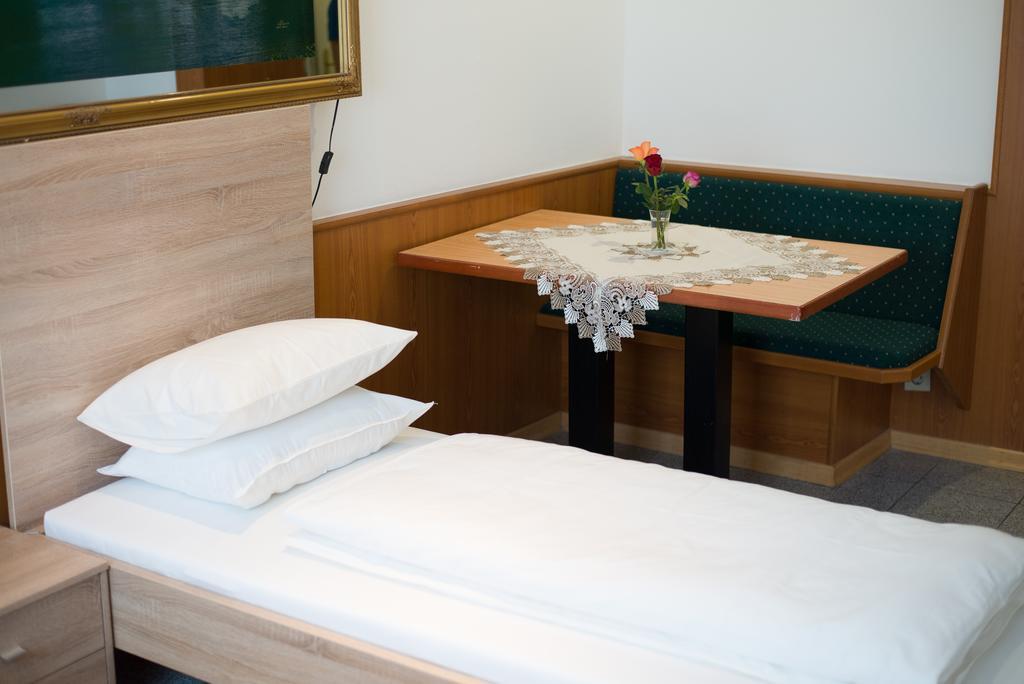 Cafe 168 Bed & Breakfast Vienna Room photo