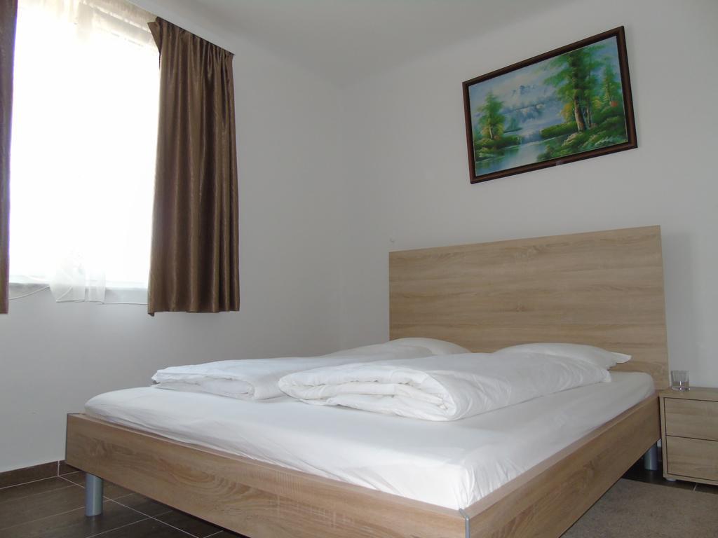 Cafe 168 Bed & Breakfast Vienna Room photo
