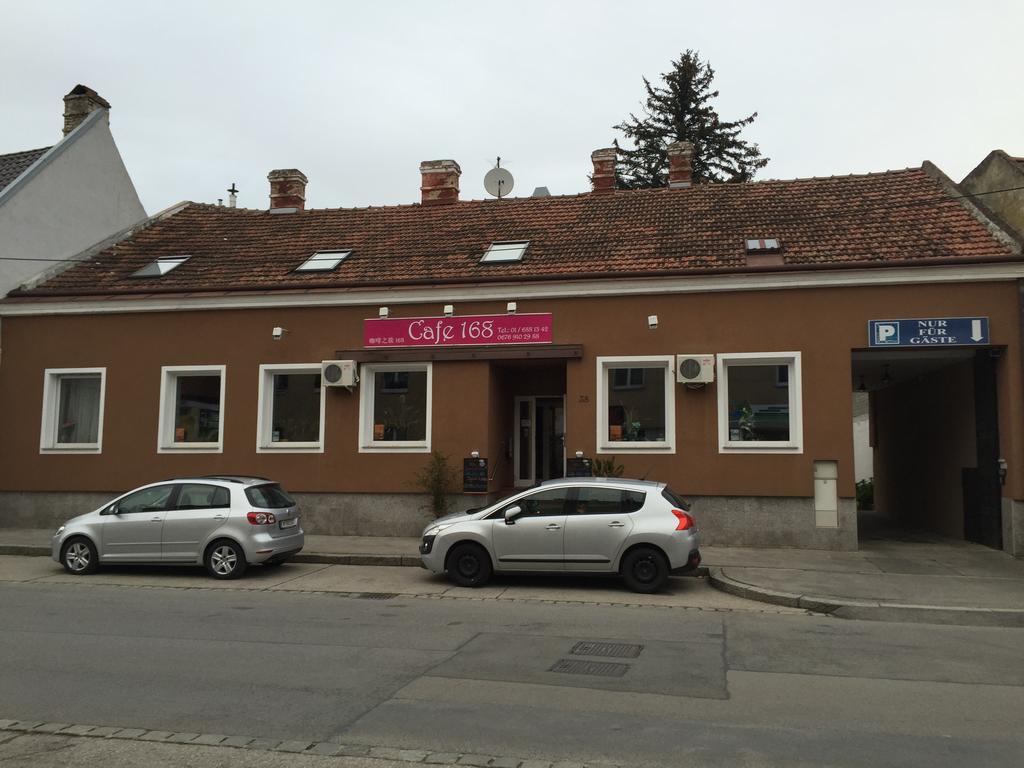 Cafe 168 Bed & Breakfast Vienna Exterior photo
