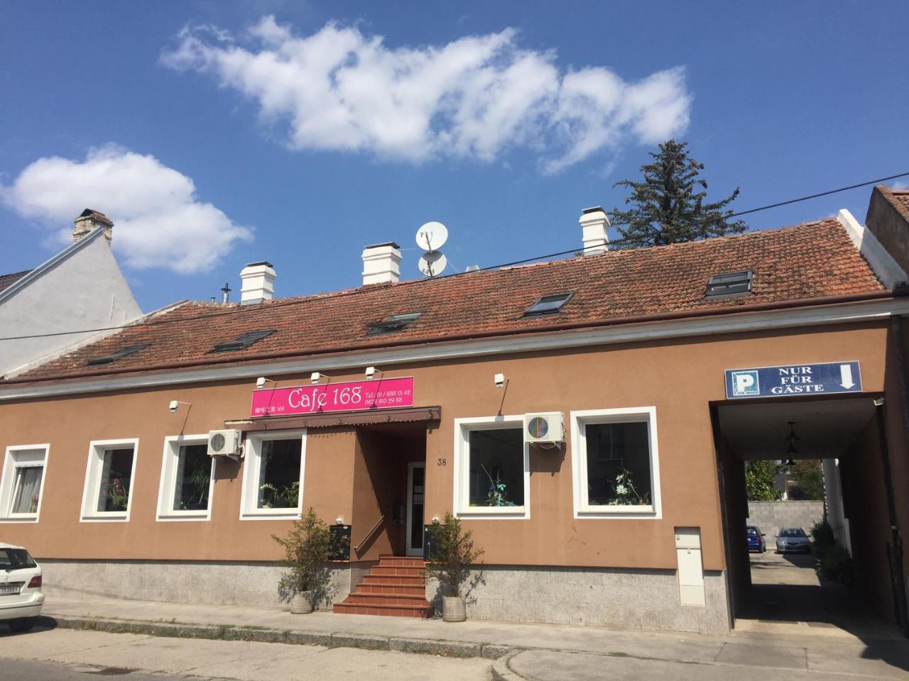 Cafe 168 Bed & Breakfast Vienna Exterior photo